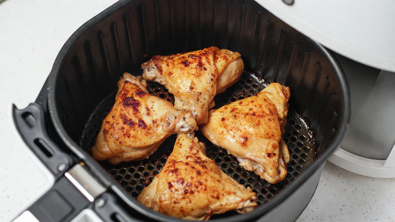 Air Fryer Chicken Thighs (Crispy Skin, Juicy Inside)